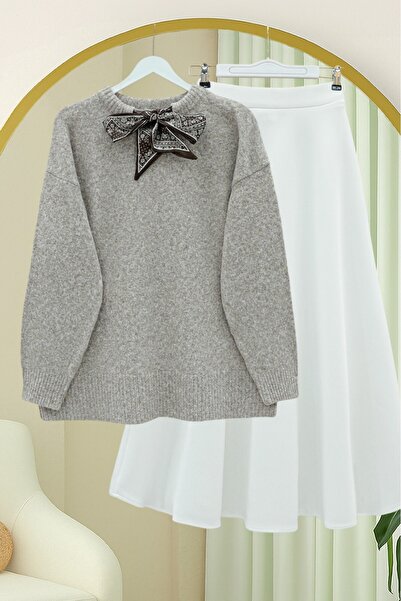 HİJABAYA Πλεκτό πουλόβερ με μαλακό κορδόνι με λεπτομέρεια από φουλάρι στο λαιμό