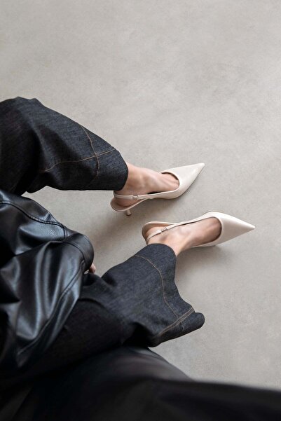 STRASWANS Μπεζ γυναικεία παπούτσια με τσαλακωμένο δέρμα Raye