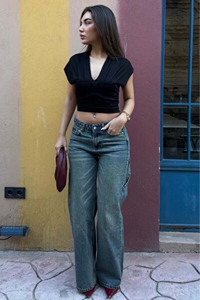 Madmext Μαύρη μπλούζα με διπλό γιακά και κορδόνι περίσφιξης, με υφή άμμου MG2781