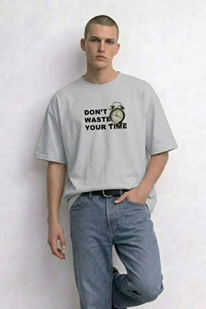 MATERIAL Ανδρικό μπλουζάκι με στάμπα  "Waste Your Time " σε γκρι χρώμα, φαρδι...