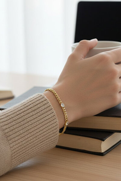 XUPING JEWELRY Stil Incisi/ 14 Ayar Altın Kaplama Ortasi Üç Taşli Zirkon Bile...