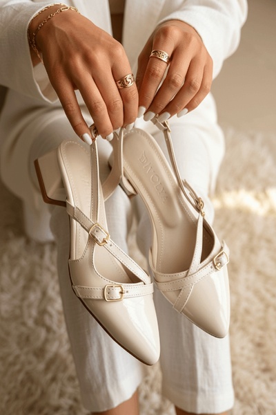 DİVOLYA Paula Bej Piele Lacuita (4cm Toc) Pantofi cu varf ascutit