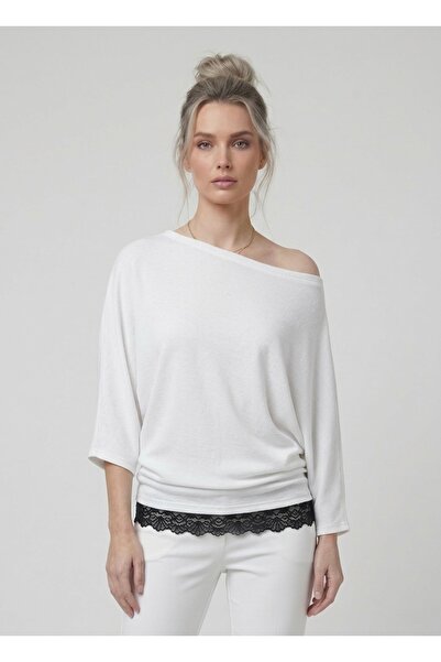 Neden Tekstil Ασύμμετρη μαύρη μπλούζα με έναν ώμο και λεπτομέρεια από δαντέλα