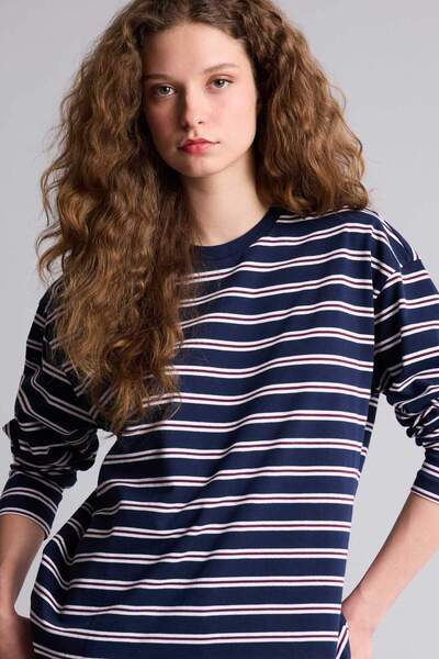 DeFacto 100% Βαμβάκι 100% Βαμβάκι Φαρδιά Γραμμή Ριγέ Φούτερ F7758AX25AU