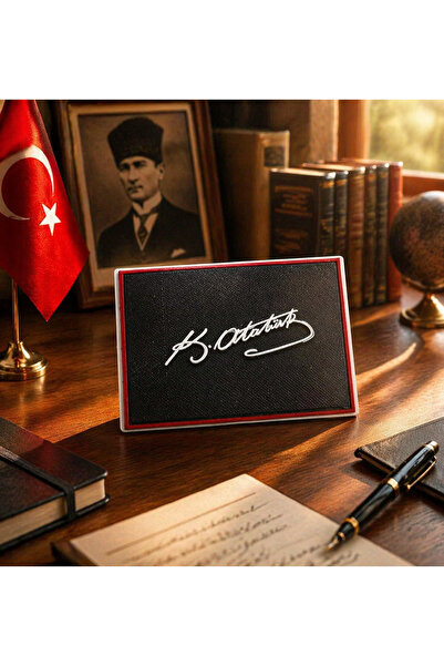 ASTUNİNG Araba Oto Kaymaz Kaydırmaz Torpido Pedi - Kemal Atatürk İmza