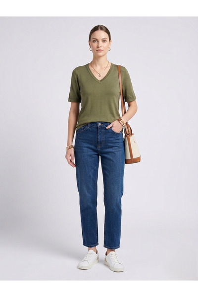 Neden Tekstil Women's V-Neck Short Sleeve Basic T-Shirt