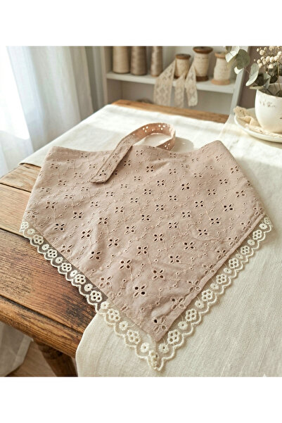 Mufincollection Δαντελένια μπαντάνα με κορδόνια |   Χειροποίητο