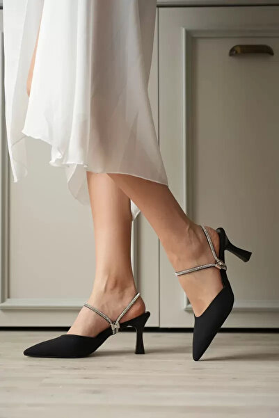 Belinora Γυναικεία Μαύρα Σατέν Ψηλοτάκουνα Παπούτσια με Διακόσμηση TR12MS04A