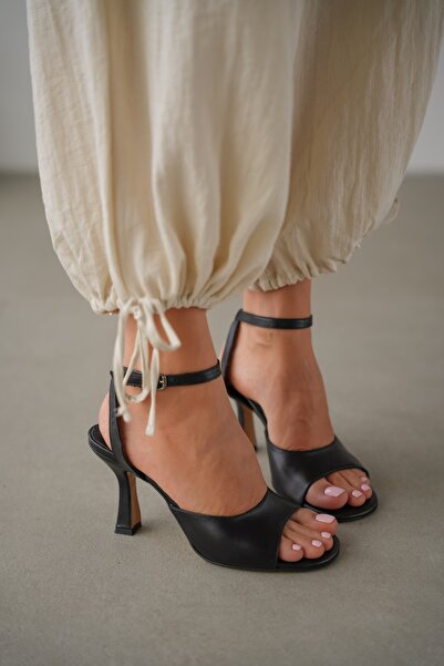 selin shoes Lumora Γνήσια δερμάτινη ζώνη αστραγάλου με ρυθμιζόμενη αγκράφα Γυ...