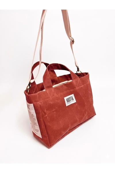 nuggita handmade crafts Nuggita Standard Size Coral Piping Detailed Waxed Can...