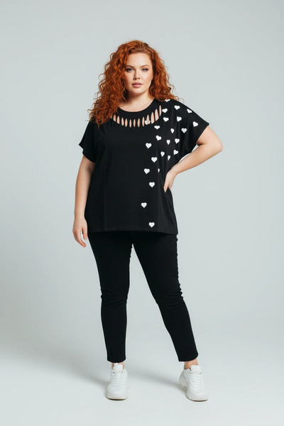 Shape Of You Κεντημένο μπλουζάκι με λεπτομέρεια καρδιάς