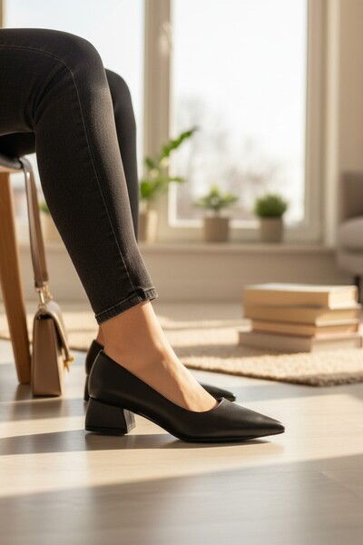 enoch Women's Black Pointed Toe Low Block Heeled Classic Shoes