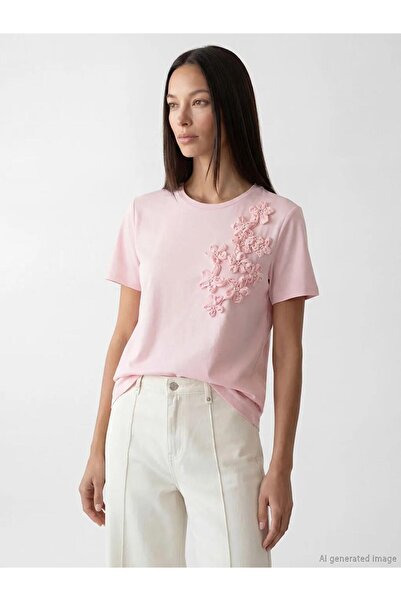 LC Waikiki Μπλούζα με λαιμόκοψη ποδηλάτου και απλικέ λουλούδια (S6)