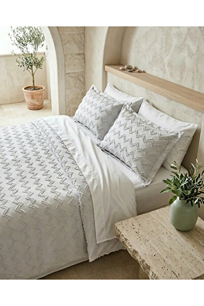 Çift Kişilik Yatak Örtüsü Takımı 250 x 260 cm – Valonlu Model 2 Adet 50 x 70 Yastık Kılıfı
