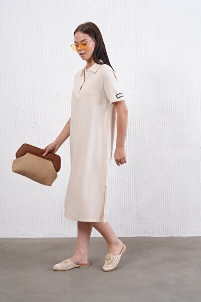 Noi Belis Πλεκτό φόρεμα μίντι μήκους με μισό κουμπιά SS26EL0012