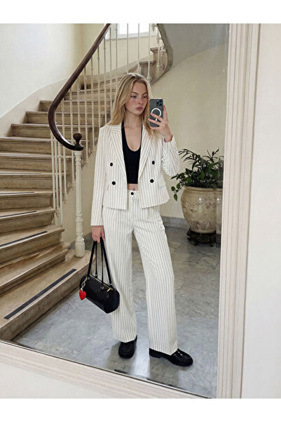 LC Waikiki RMZ GİYİM FARKİLYA Pantaloni plisați pentru femei, cu croială leje...