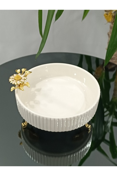 PARILTI HOME COLLECTİON Πορσελάνινο πιάτο με φιγούρες πεταλούδας και μαργαρίτ...