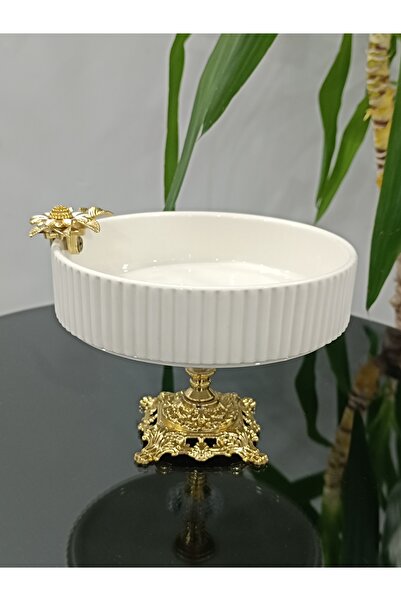 PARILTI HOME COLLECTİON Πορσελάνινο πιάτο με φιγούρες πεταλούδας και μαργαρίτ...