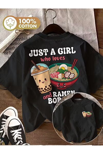 AEMİ Unisex Just A Girl εμπριμέ μπλουζάκι με υπερμεγέθη λαιμόκοψη