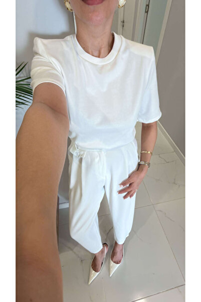 BİRCANÇİL Μπλουζάκι Diella σε ανοιχτό εκρού χρώμα με επένδυση και κοντά μανίκια