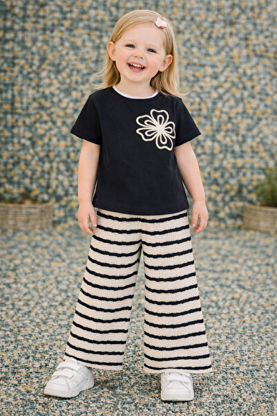 kahkaha kids Κοριτσίστικο μπλουζάκι με στάμπα λουλουδιών και ριγέ παντελόνι μ...