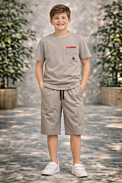 kahkaha kids Αγορίστικο μπλουζάκι με λεπτομέρεια στην τσέπη και σορτς βερμούδ...