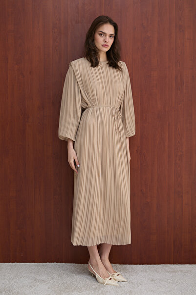 Melike Tatar Φόρεμα με σάλι και πιέτες 32-2379-1