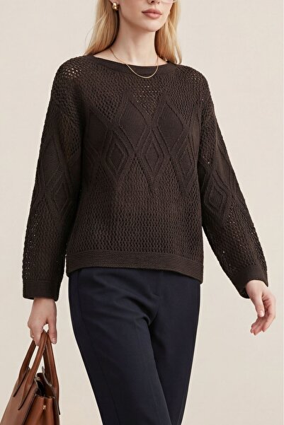 HİJABAYA Πλεκτό πουλόβερ με διάτρητο σχέδιο στο μπροστινό μέρος και στα μανίκια