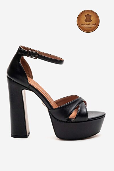 Ayakkabı Ateşi Γνήσιο δέρμα με μαύρη επιδερμίδα, χιαστί λουράκια, πλατφόρμα κ...