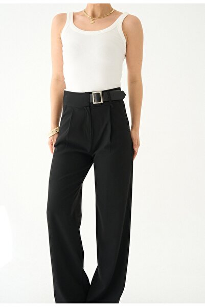 My Blog Μαύρο παντελόνι με λεπτομέρεια μισής ζώνης - 261004