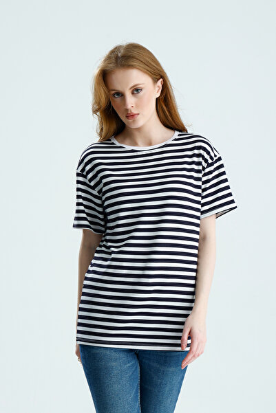 Madame QAN's Μπλουζάκι με ριγέ λαιμόκοψη