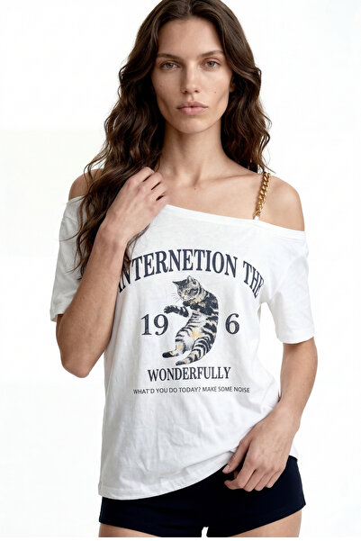 HAKKE Off-Shoulder Oversize Printed T-Shirt