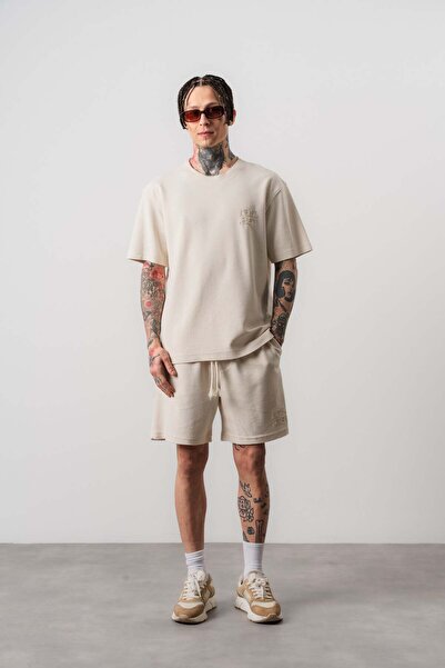 Respire طقم شورت تي شيرت رجالي بقصة عادية وخياطة متقنة باللون البيج