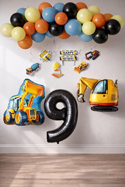 Patladı Gitti Σετ πάρτι γενεθλίων 9ων ετών με θέμα την κατασκευή