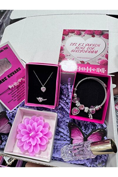 Le Manolia Accessories kararmaz çelik pembe kalp kolye ,yüzük,mum,doğal taş b...