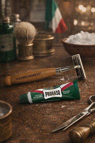 VALERIO MORETTI Ahşap Saplı Klasik Tıraş Bıçağı + Shaving Cream 10 ml – Seyahat Tıraş Seti