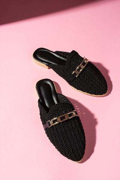 modayaselam Ψάθινες παντόφλες με κεντημένη αλυσίδα και αγκράφα