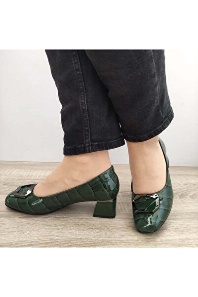 FORMAZIONE ΚΟΜΨΑ ΓΥΝΑΙΚΕΙΑ ΠΑΠΟΥΤΣΙΑ 0059-15 ΠΡΑΣΙΝΟ ΛΑΚΑΡΙΣΜΕΝΟ ΜΕ ΕΦΕΙΡΗΣΕΙ...