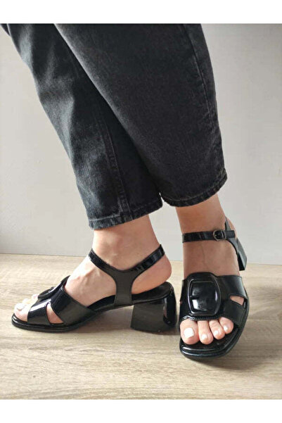 PASS ΚΟΜΨΑ ΓΥΝΑΙΚΕΙΑ ΣΑΝΔΑΛΙΑ 160032B 01-L ΜΑΥΡΗ ΛΑΚΑ - Μαύρο, 39