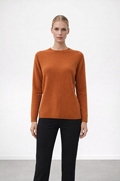 Desen Triko Γυναικείο πουλόβερ με λαιμόκοψη Ο, κλασικό μάλλινο, κανέλα