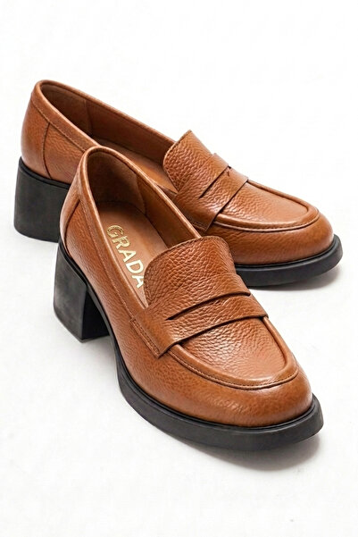 GRADA Γυναικεία παπούτσια Loafer με τακούνι από γνήσιο δέρμα με στάμπα Taba. ...