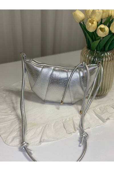 Gamzebags Kadın Modern Parça Detaylı Mini Çapraz Çanta