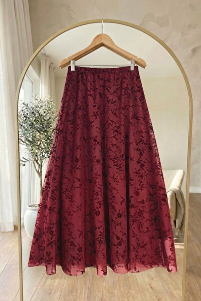 InStyle Κόκκινη φούστα με φλοκάτο λουλουδάτο σχέδιο και επένδυση από τούλι