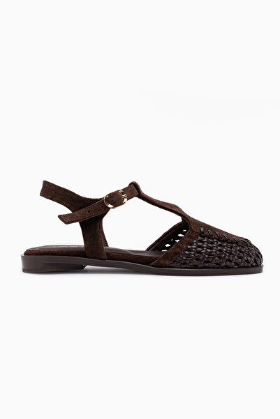 Limoya Clea Genuine Leather Brown Closed-Front Women's Sandals