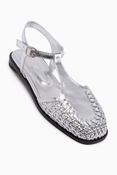 Limoya Clea Дамски сандали от естествена кожа, сребристи, със затворени пръсти