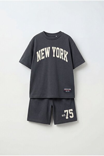 Magu Σετ μπλουζάκι και σορτς για αγόρια από βαμβάκι σε ανθρακί χρώμα με στάμπ...