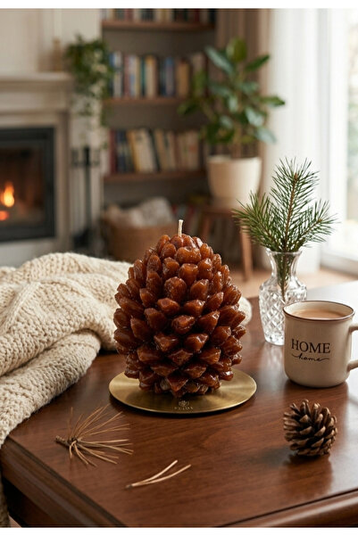 Noure Candle Studio Çam Kozalağı Şeklinde Çam Kokulu Dekoratif Mum