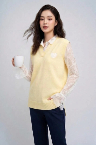URİS Women's Yellow V-Neck Heart Embroidered Sleeve Lace Detailed Knitwear Sw...