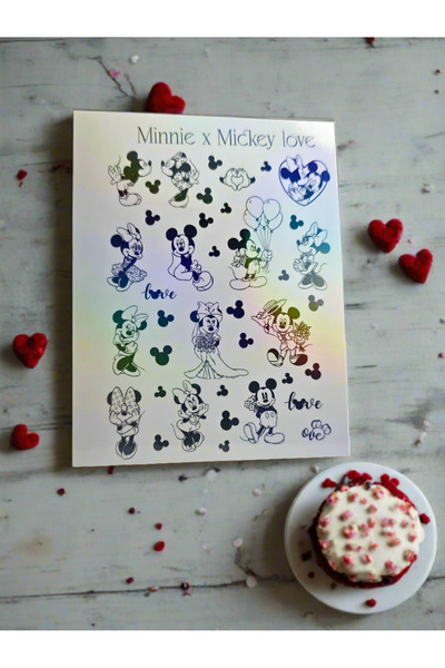 Work of Nailart Mickey și Minnie iubesc