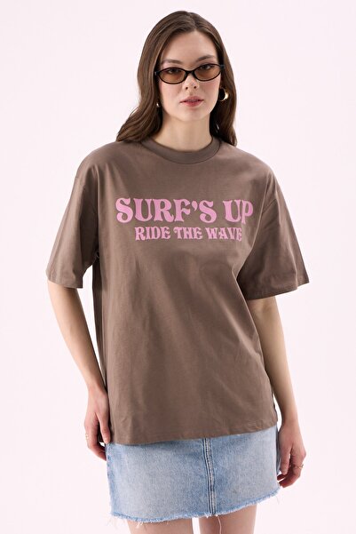 CrepTekstil تي شيرت نسائي من Crep Kadın Surf’s Up بأكمام قصيرة وياقة دائرية م...